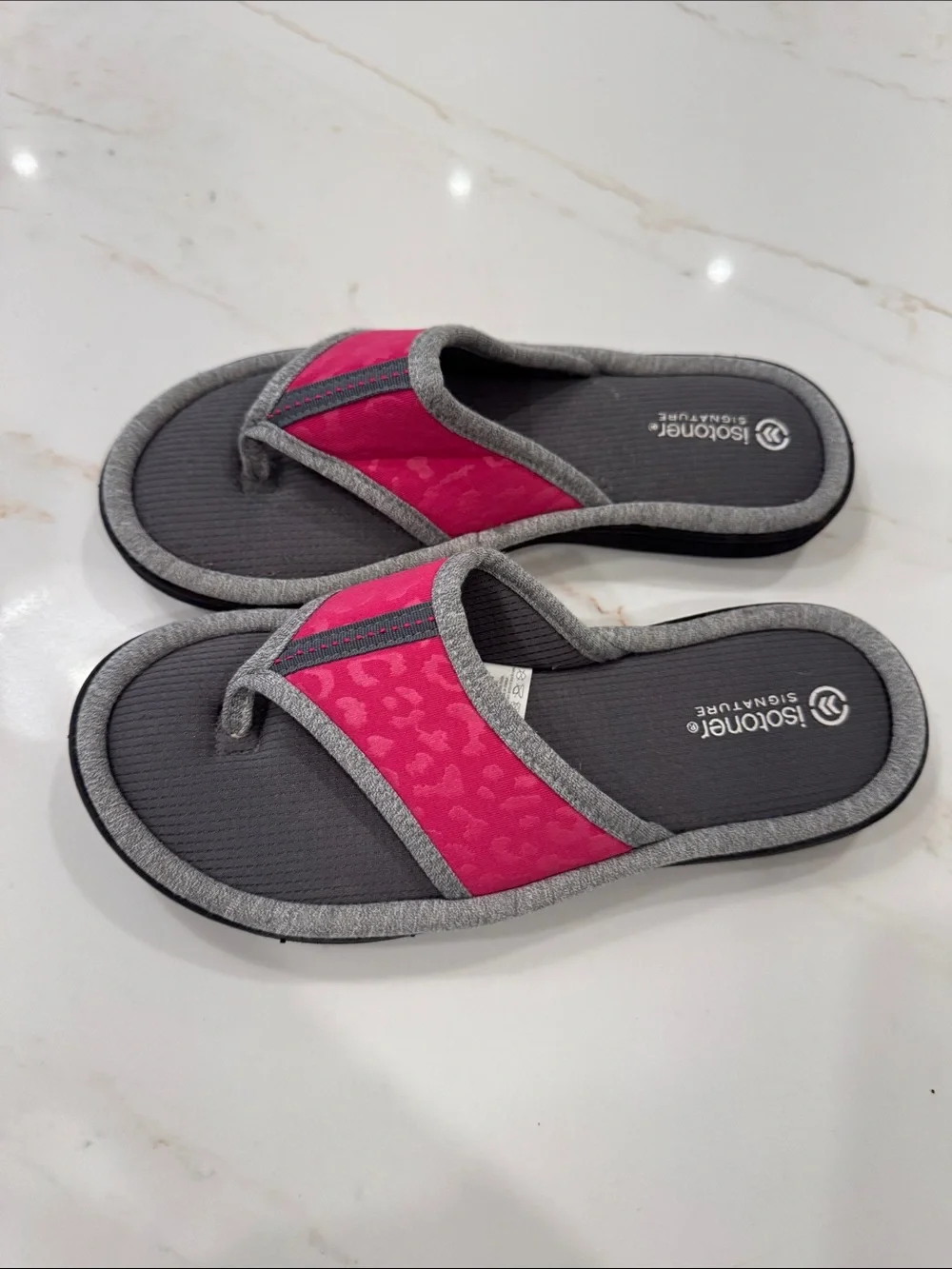 Isotopes Signature Memory Foam Flip Flop Thong Sandal Women’s 7.5-8 Pink Leopard